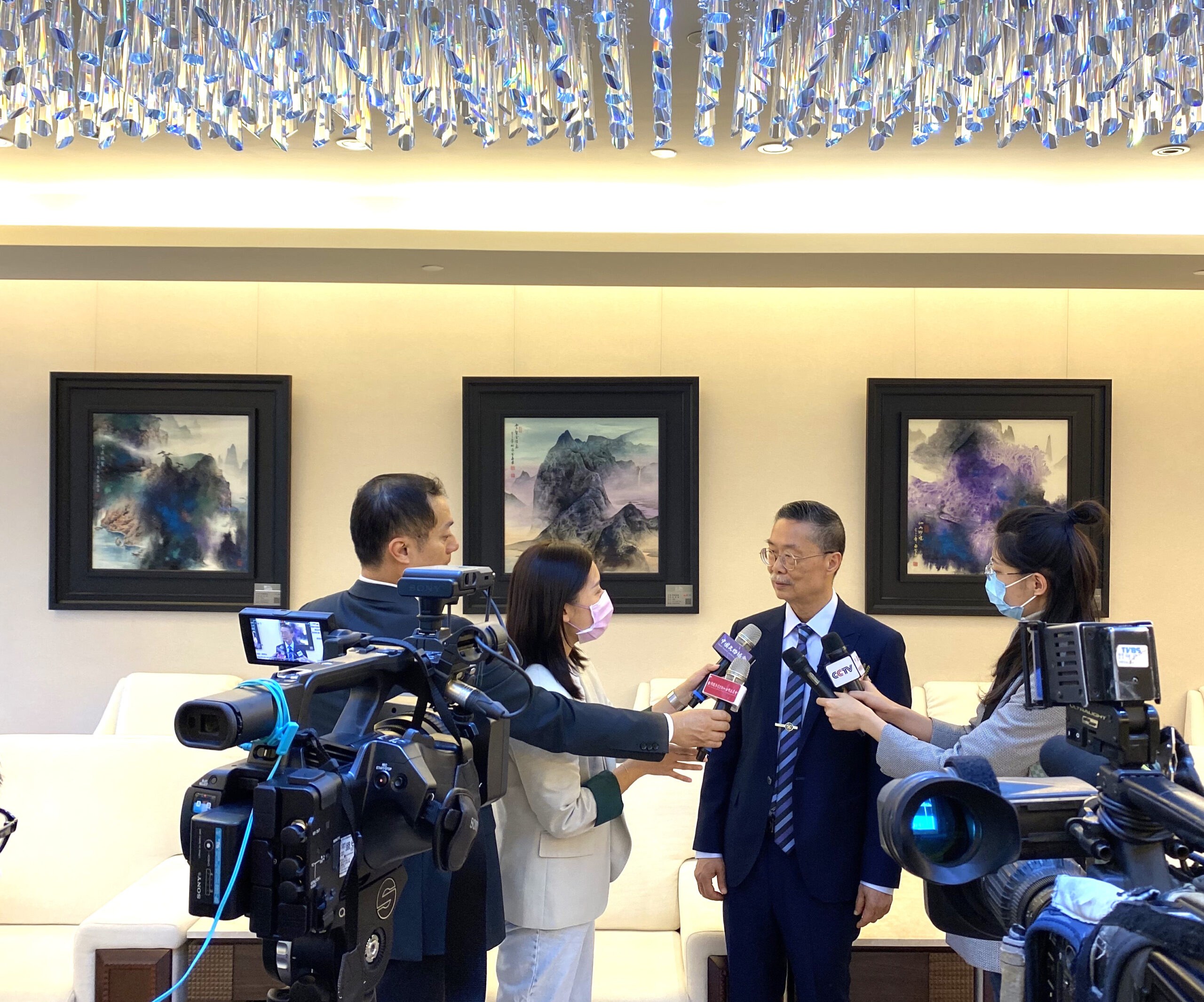 巫登益採訪 唯美天下